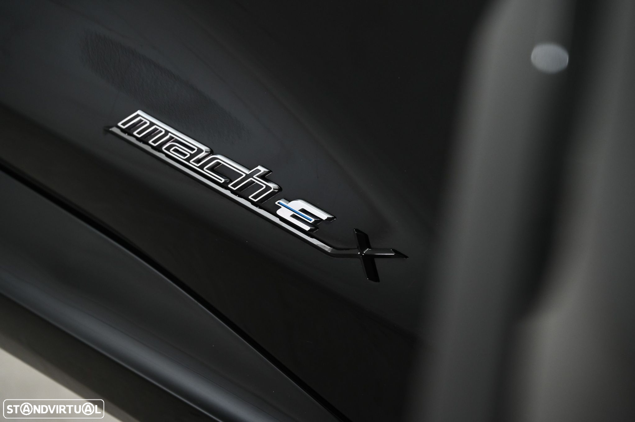 Ford Mustang Mach-E Alargada - 36