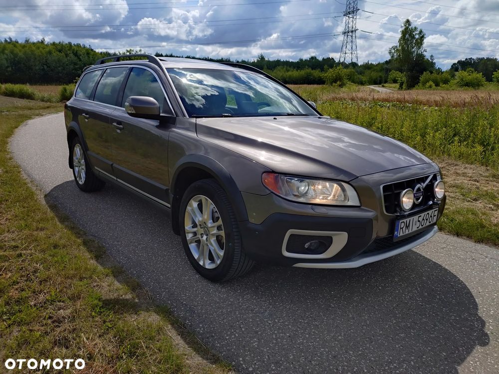 Volvo XC 70 D5 AWD Momentum - 12