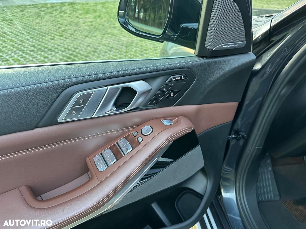 BMW X7 xDrive40d MHEV - 24