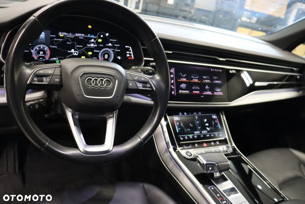 Audi Q7 - 10