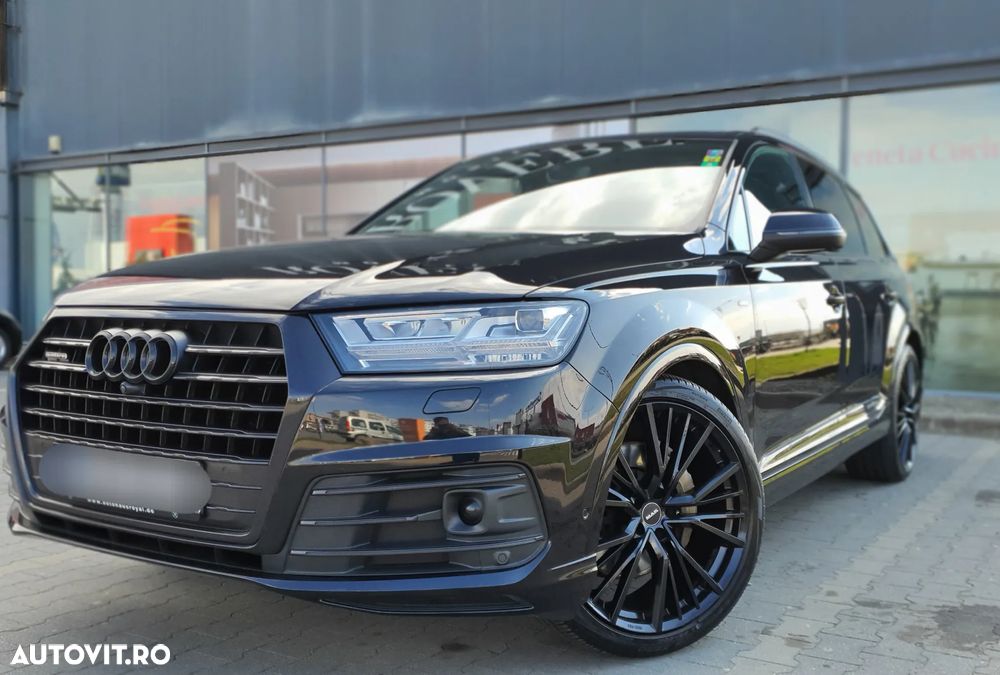 Audi Q7 - 1
