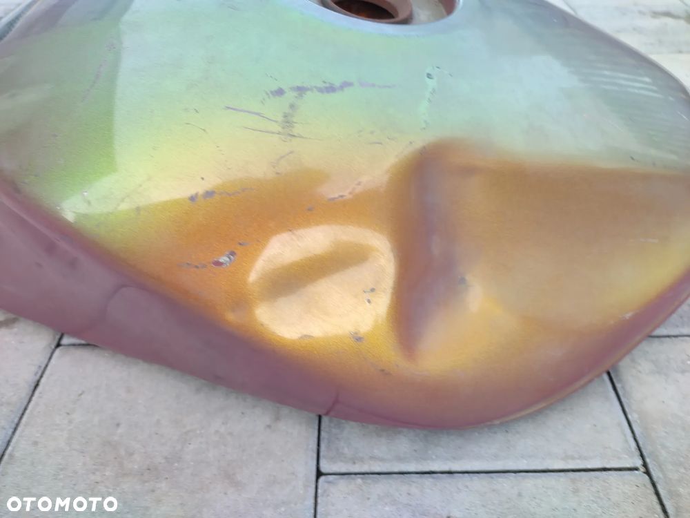 Bak, zbiornik paliwa Suzuki Bandit 600 - 8