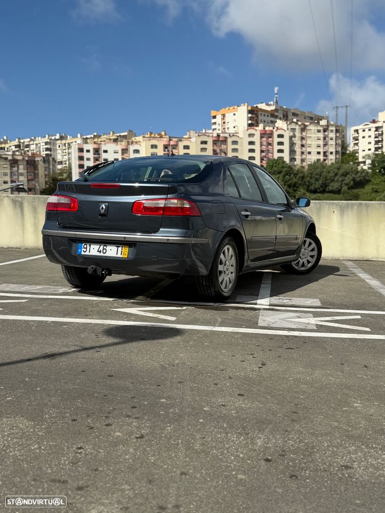 Renault Laguna 1.9 dCi Privilège - 4