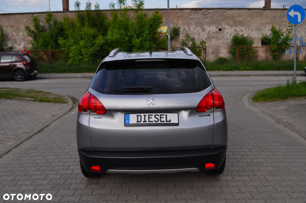 Peugeot 2008 BlueHDi 100 STOP & START Allure - 8