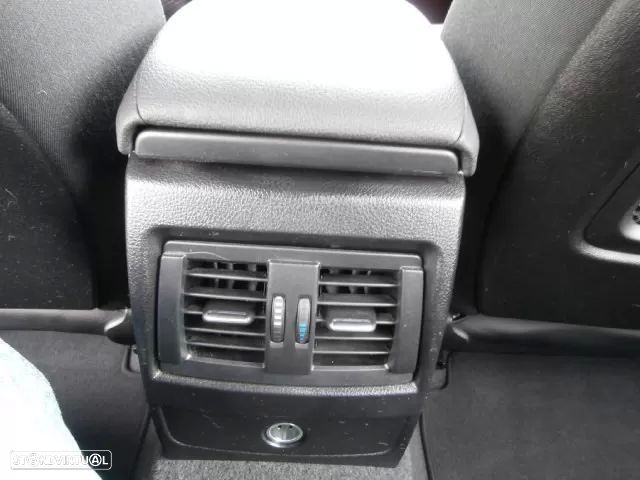 BMW 116 d Aut. Sport Line - 14