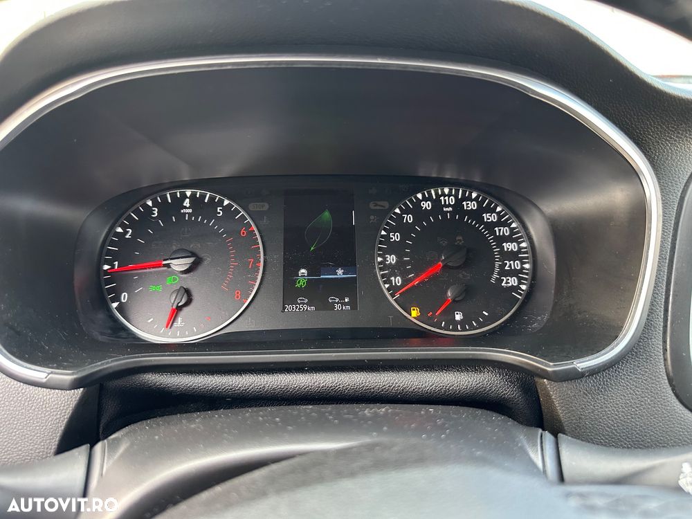 Renault Megane - 11