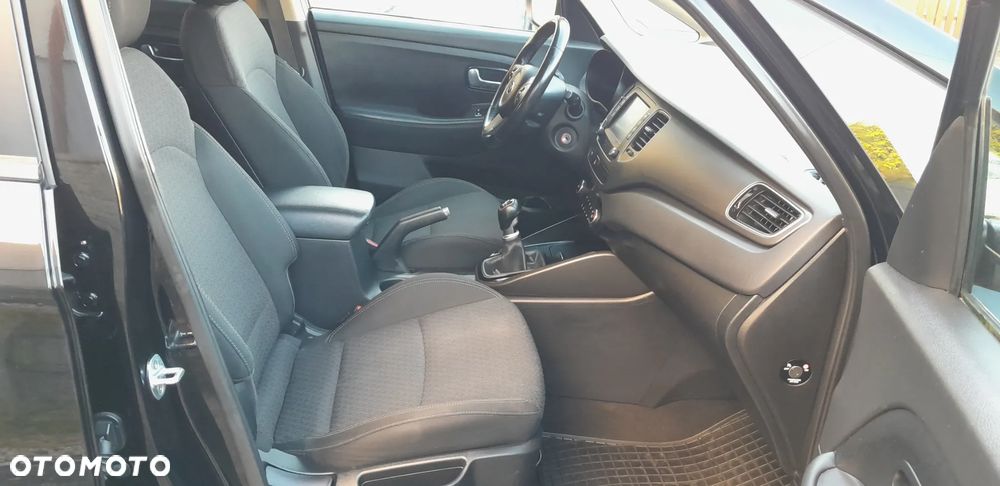 Kia Carens 1.7 CRDi M EU6 - 10