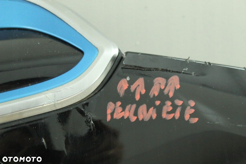 BMW I3 Maska Małe Pęknięcie - 2