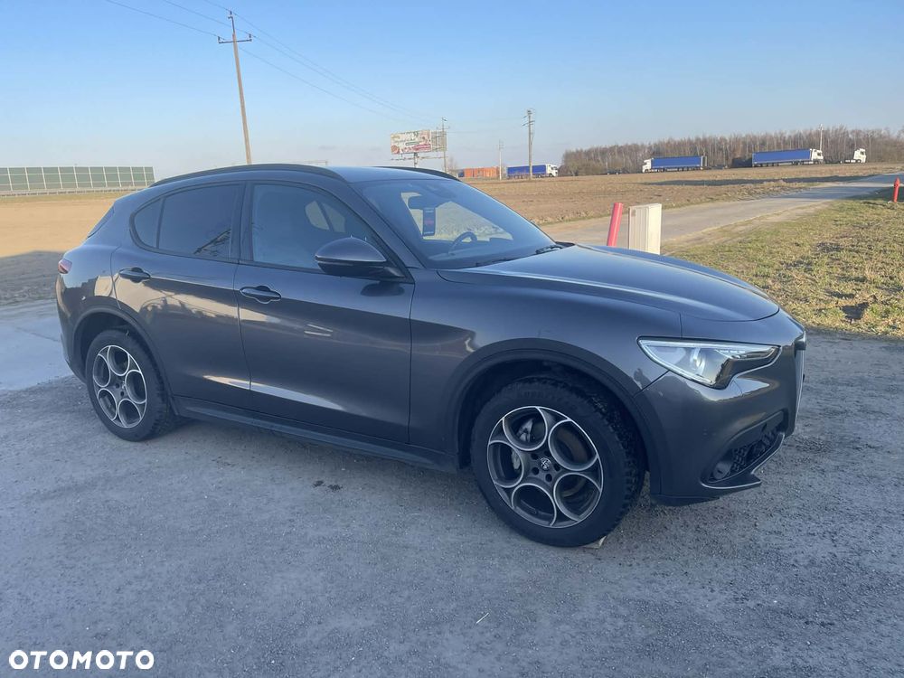 Alfa Romeo Stelvio 2.2 16V AT8 Q4 Sprint - 4