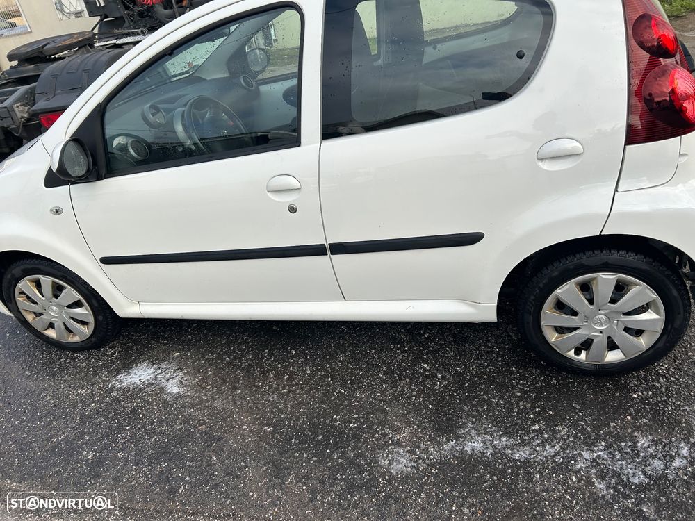Peugeot 107 1.0 Active - 9