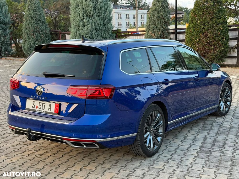Volkswagen Passat - 4