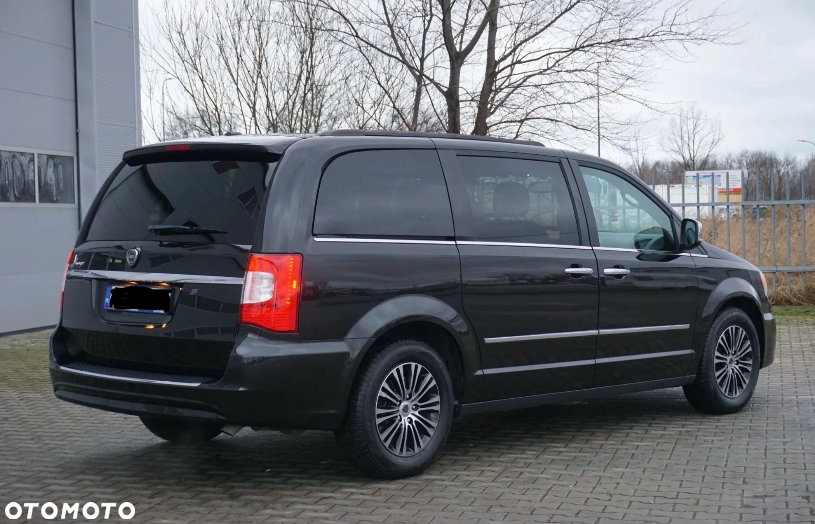 Lancia Voyager 2.8CRD S - 4