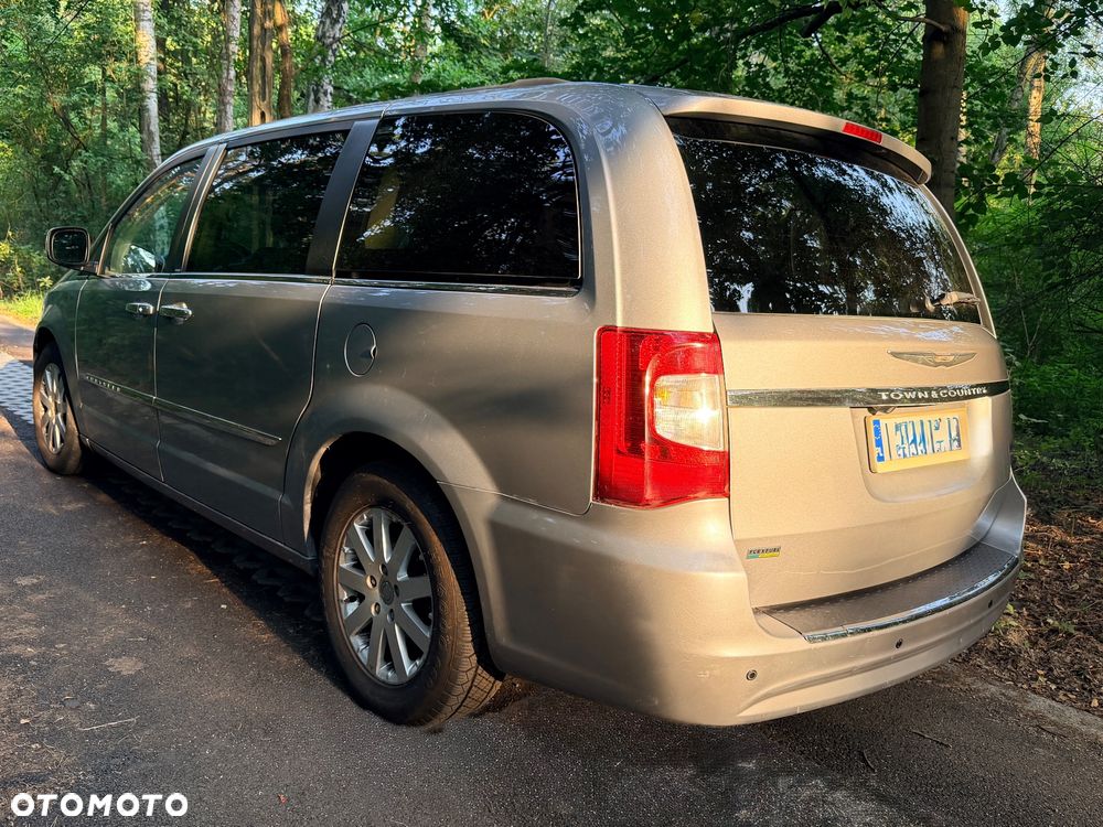 Chrysler Town & Country 3.6 Touring - 4