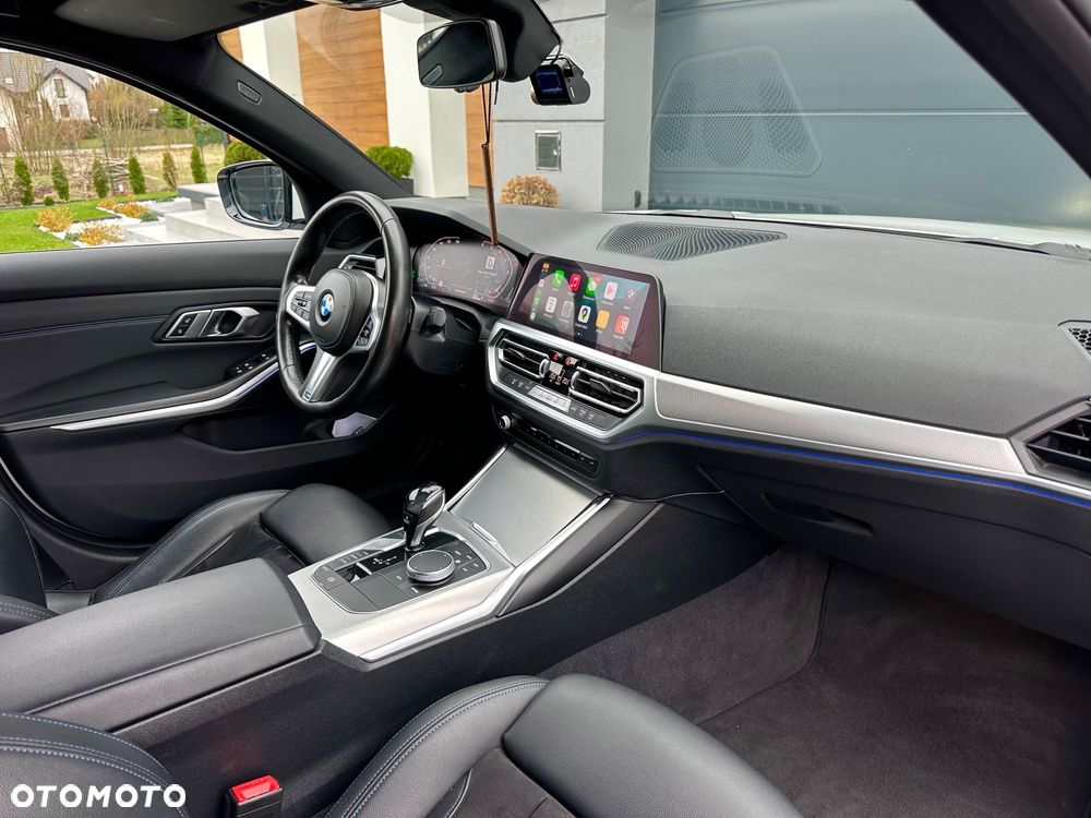 BMW Seria 3 320d - 8