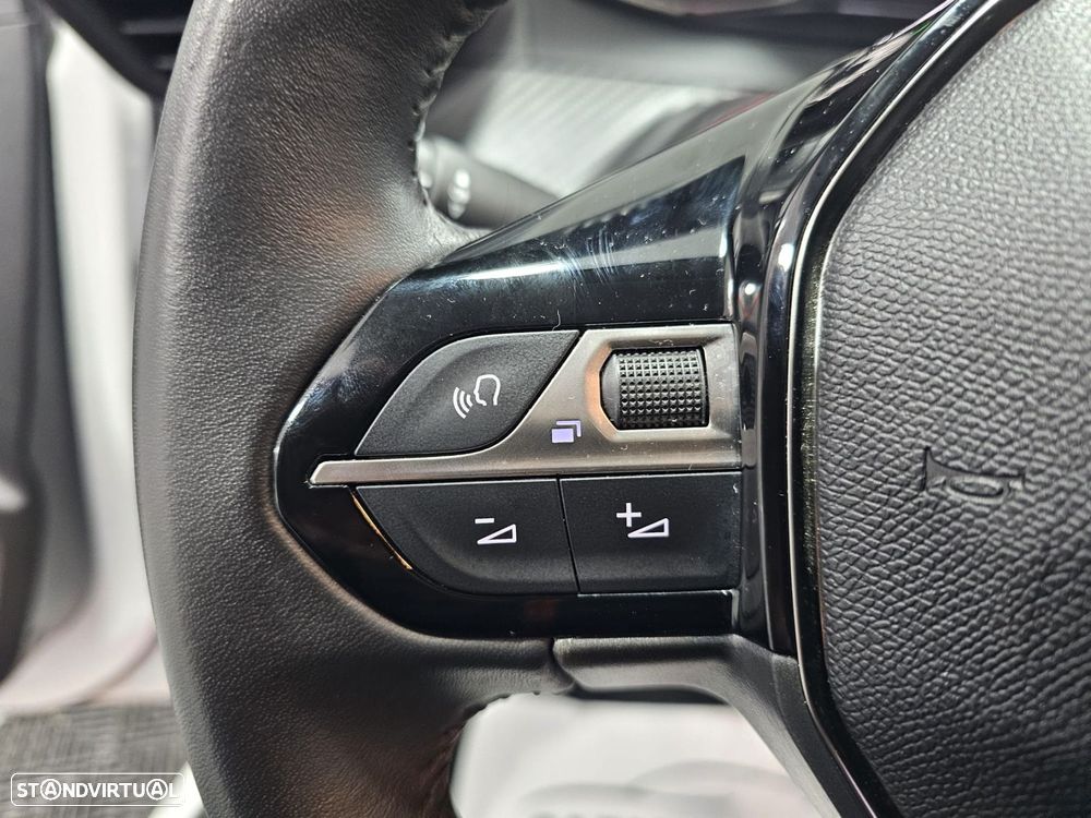 Peugeot 208 1.2 PureTech Active Pack - 15