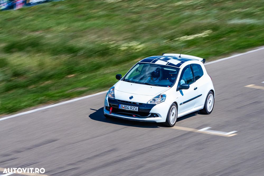 Renault Clio III 2.0 16V Team - 2