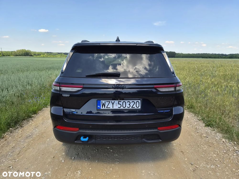Jeep Grand Cherokee - 8