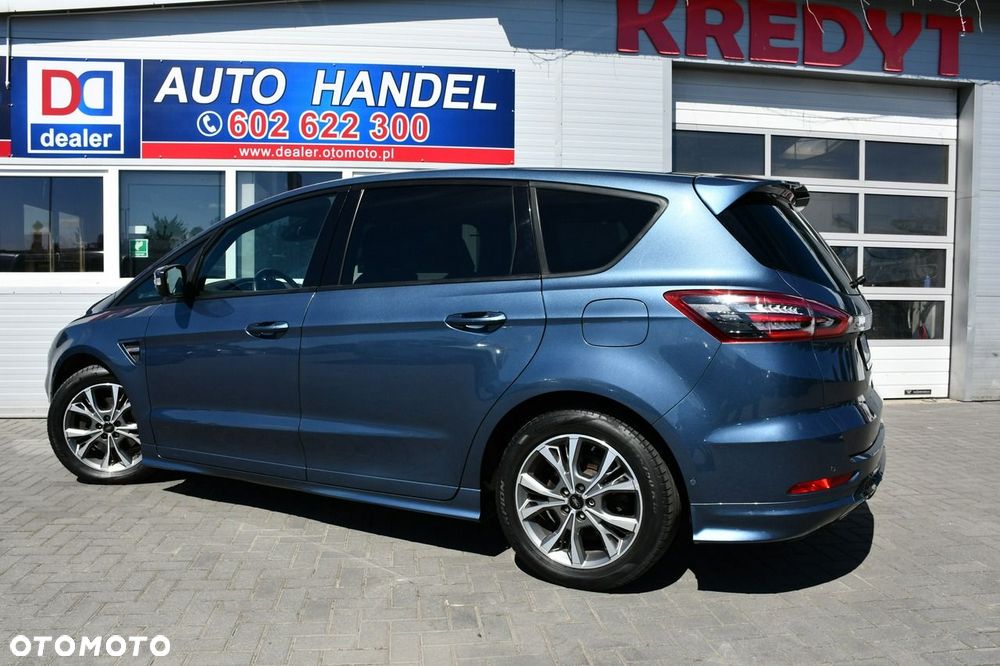 Ford S-Max - 17