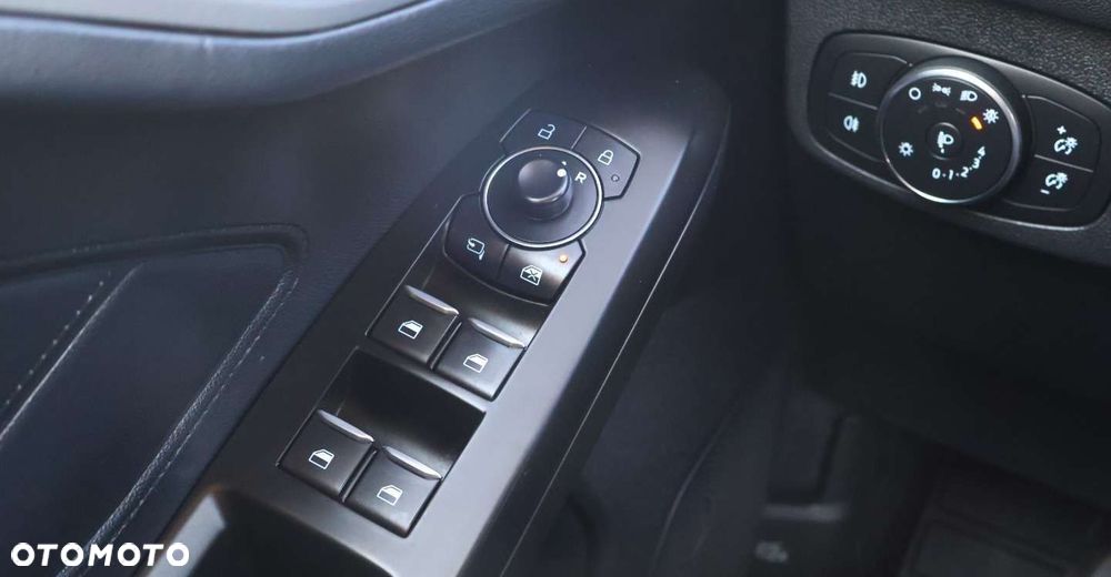 Ford Focus - 30