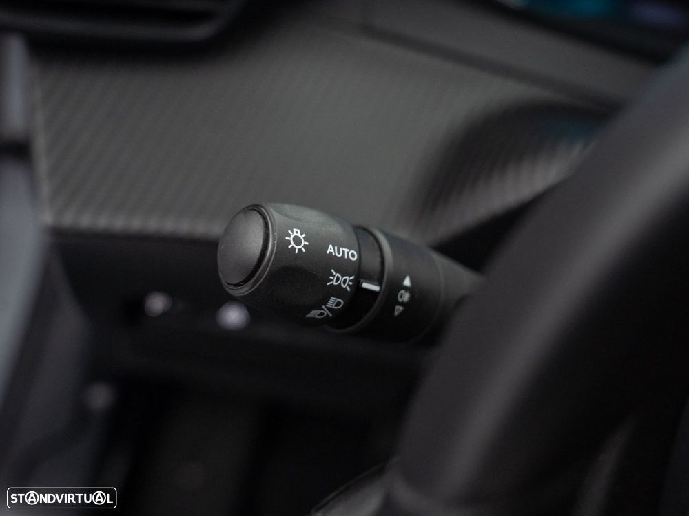 Peugeot e-208 50 kWh Active Pack — fotografia 19