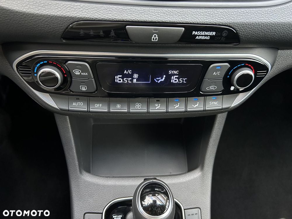 Hyundai i30 - 27