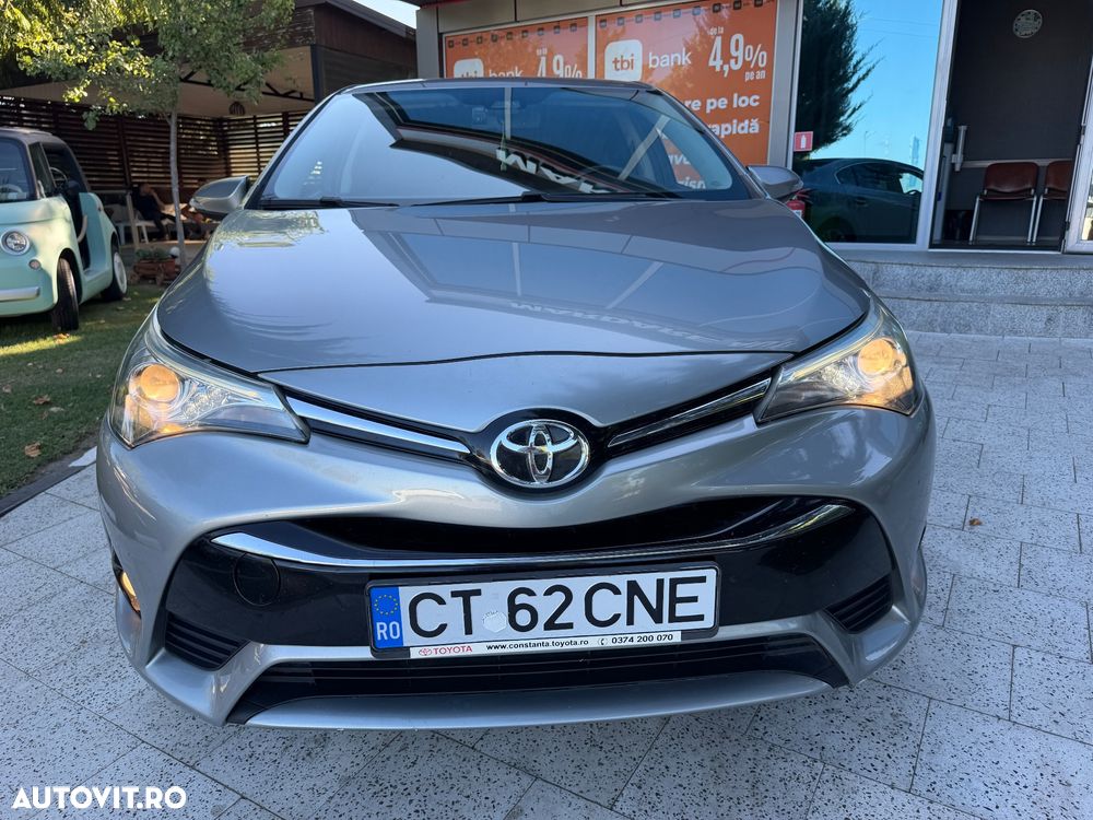 Toyota Avensis 2.0 D-4D Elegance - 20