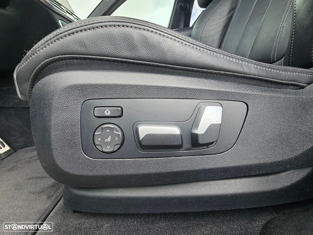 BMW X6 40 d xDrive Pack M - 13