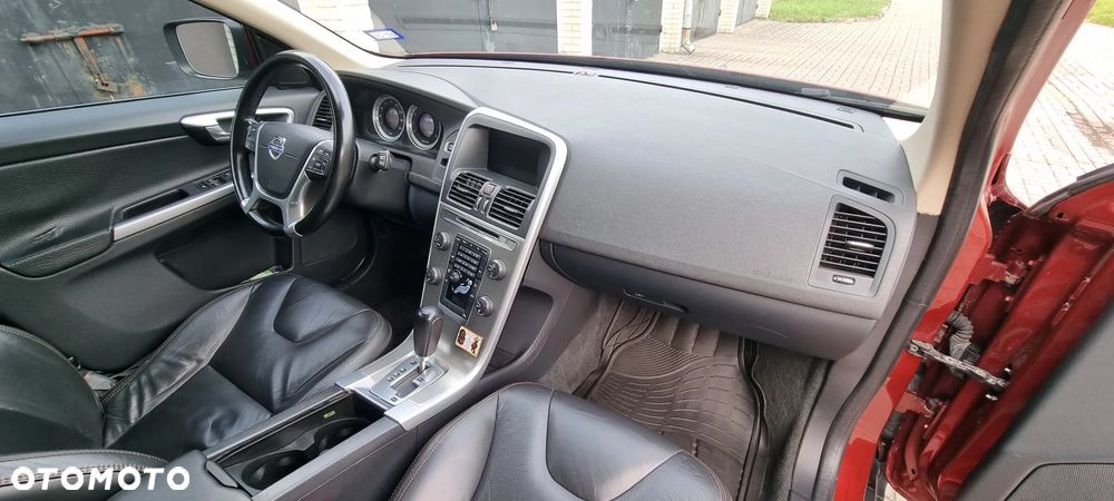 Volvo XC 60 - 33