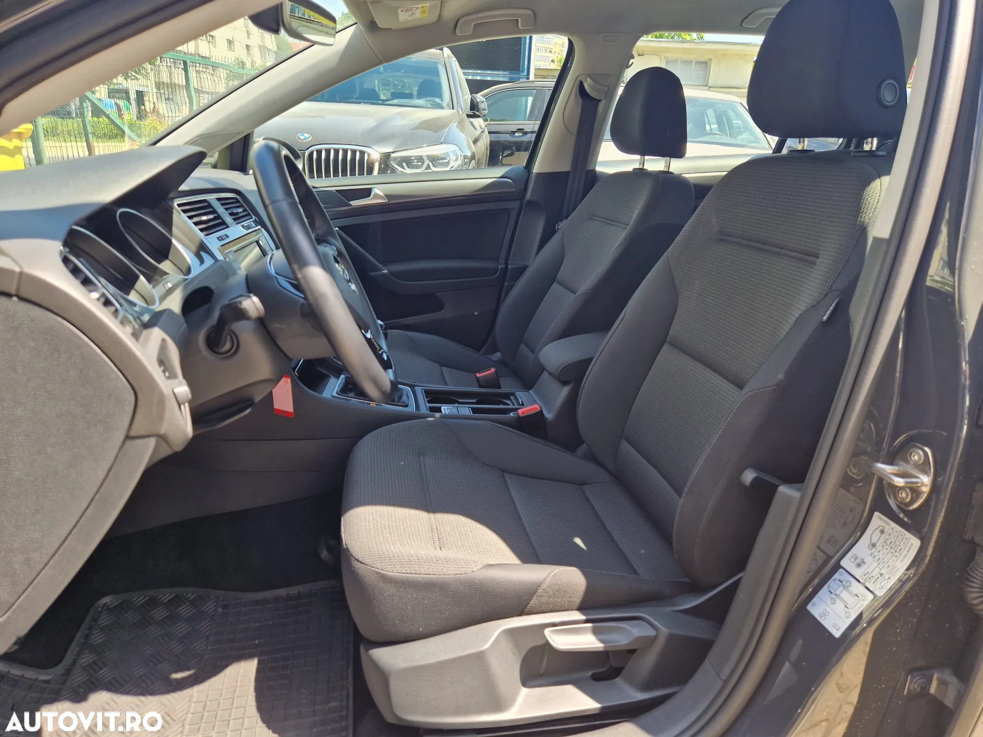 Volkswagen Golf 1.6 TDI Trendline - 9