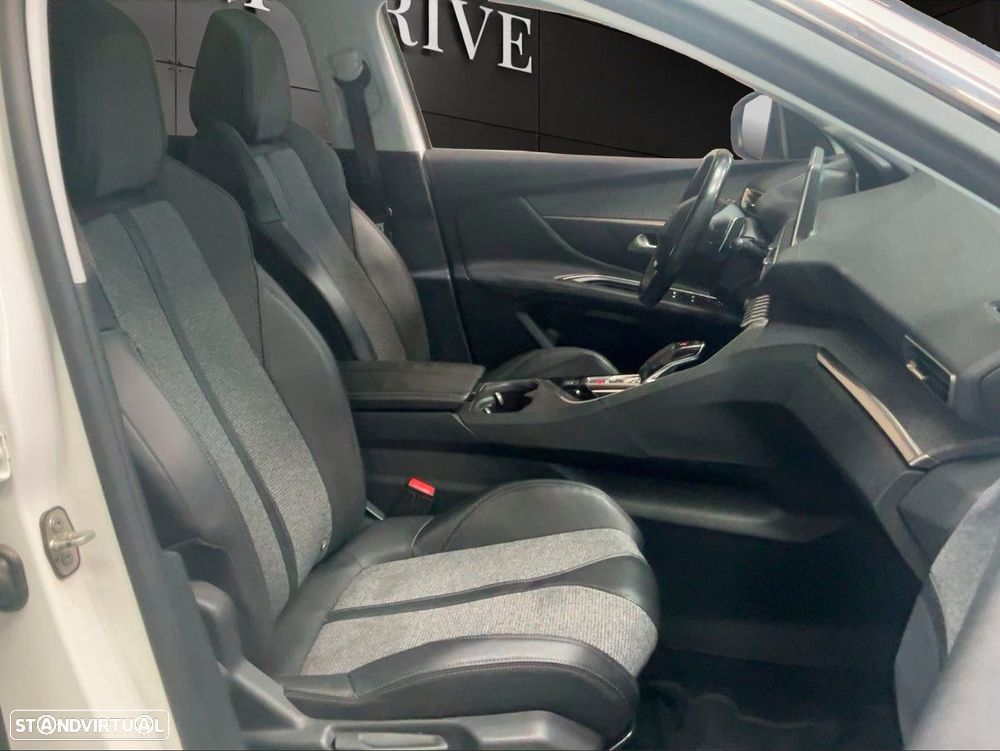 Peugeot 3008 - 5