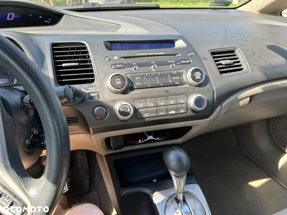 Honda Civic 1.8 Executive - 6