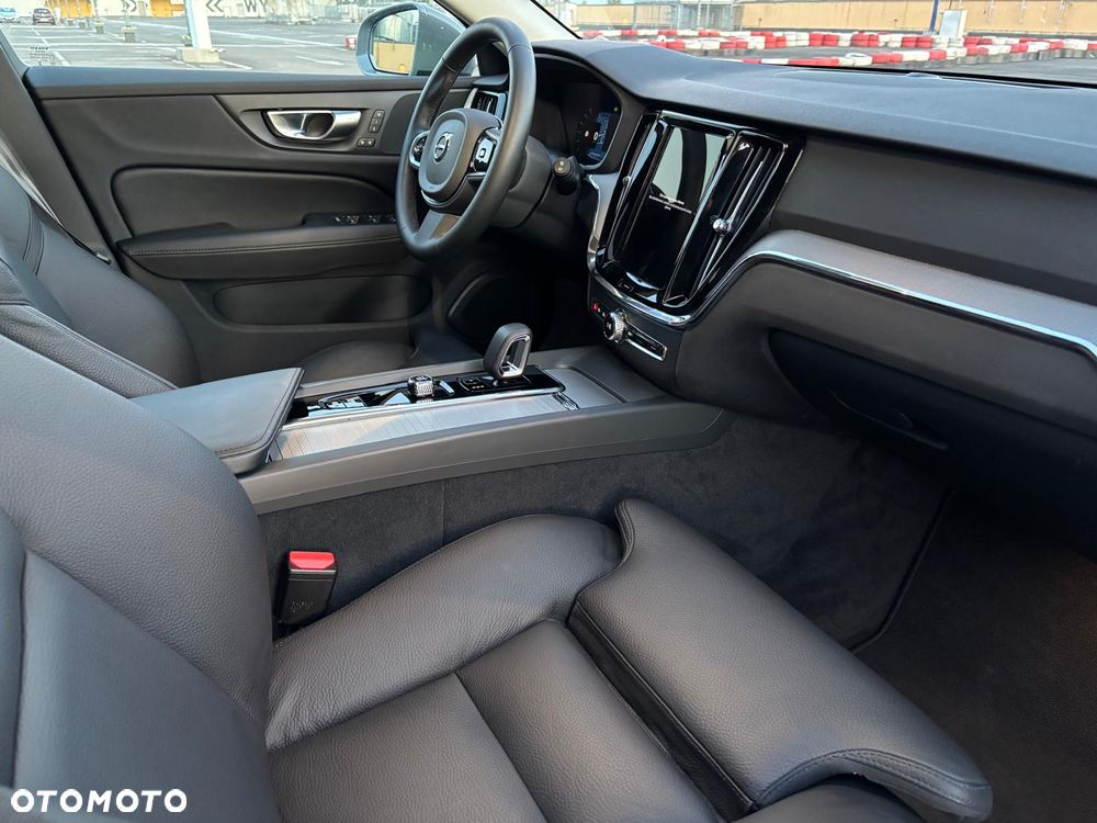 Volvo V60 B4 D Plus Bright - 18