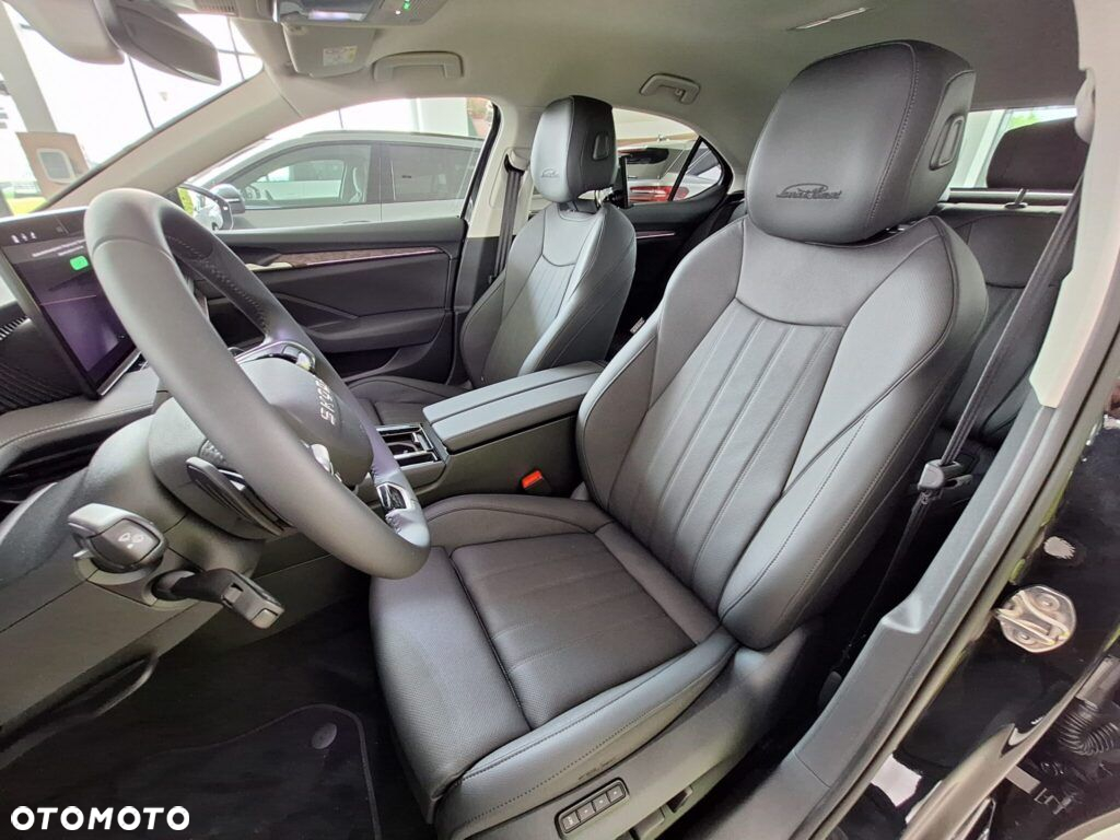 Skoda Superb 2.0 TDI SCR 4x4 L&K DSG - 16