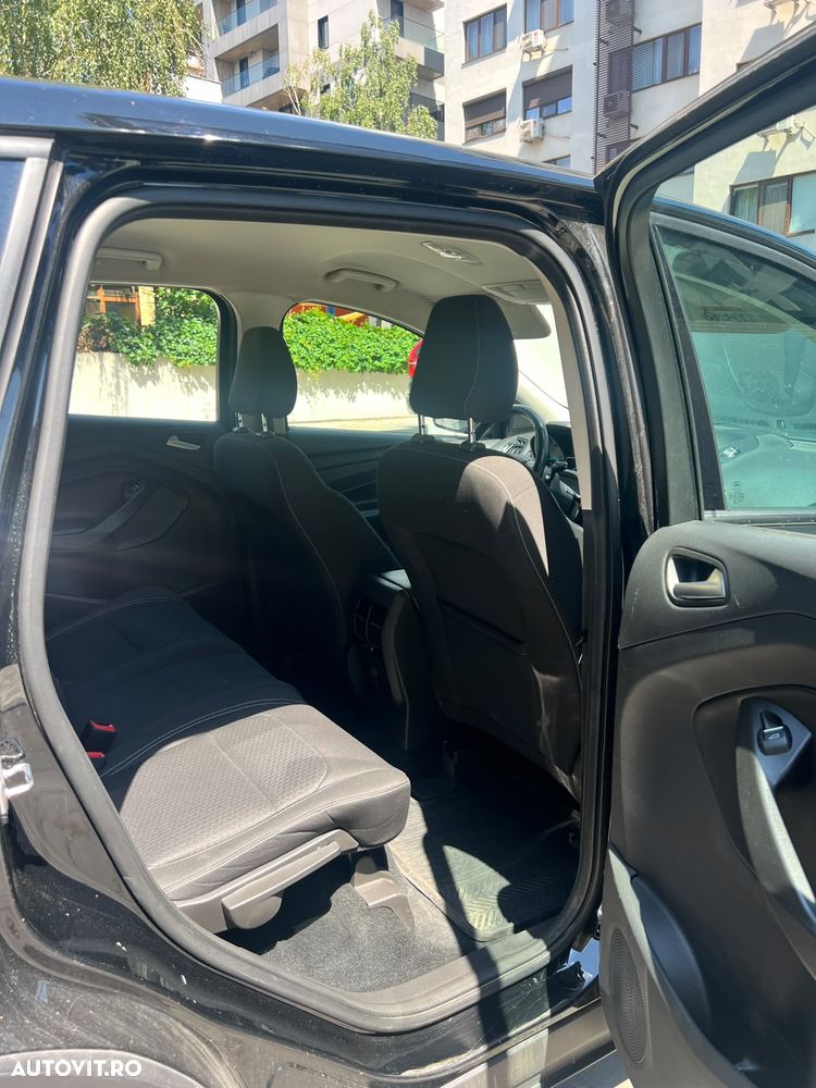 Ford Kuga - 13