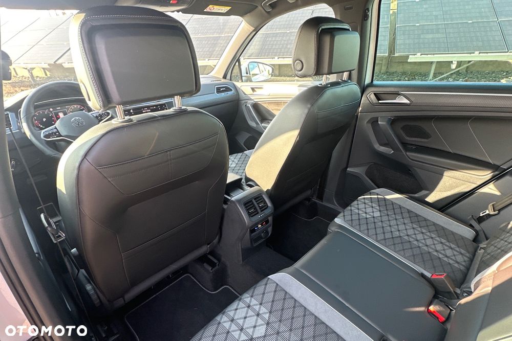 Volkswagen Tiguan - 19