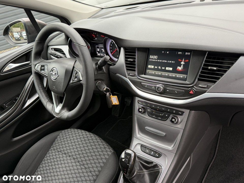 Opel Astra 1.4 Turbo Innovation - 31