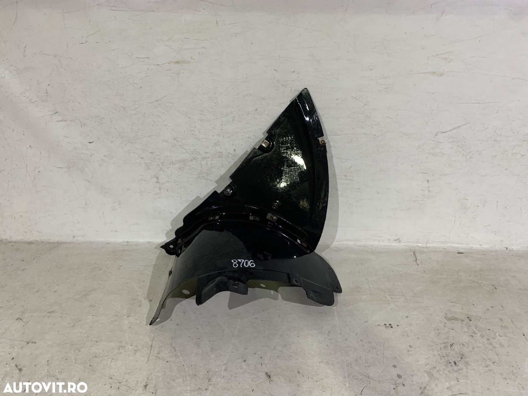 Aparatoare noroi dreapta fata, Audi TT, 2006, 2007, 2008, 2009, 2010, 2011, 2012, 2013, cod origine OE 8J0821192C. - 2