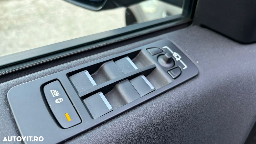 Land Rover Discovery Sport - 14