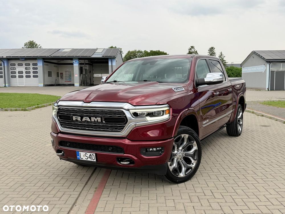 RAM 1500 5.7 eTorque Crew Cab Shortbed Limited Chrome - 2