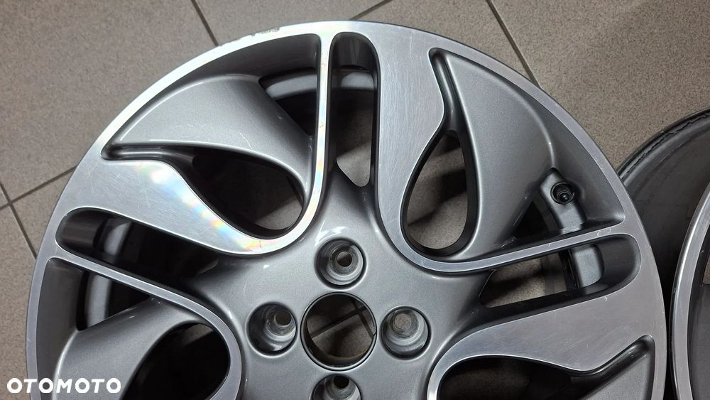 Felgi Aluminiowe 17 Renault Clio IV Captur Zoe 4x100 ET 44 Techrun - 13