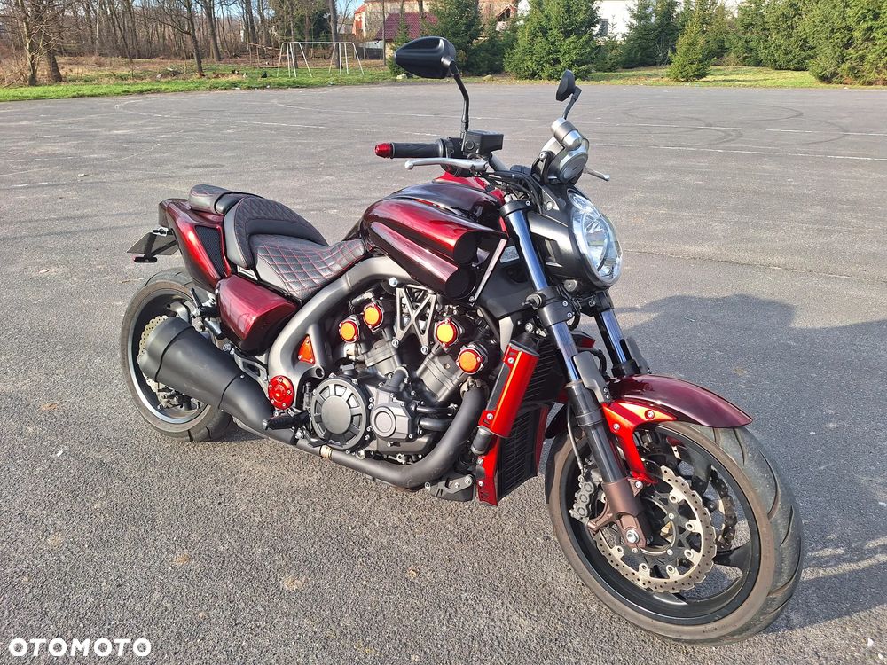 Yamaha V-MAX - 6