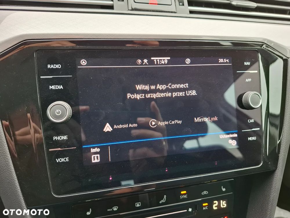 Volkswagen Passat Variant 2.0 TDI SCR DSG Business - 25