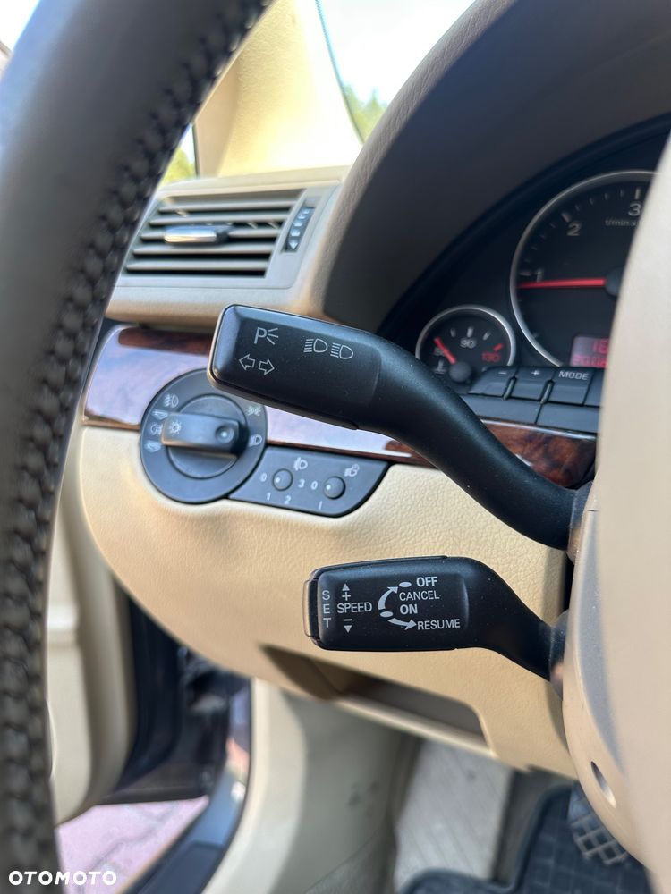 Audi A4 Limousine 3.0 TDI DPF quattro - 13