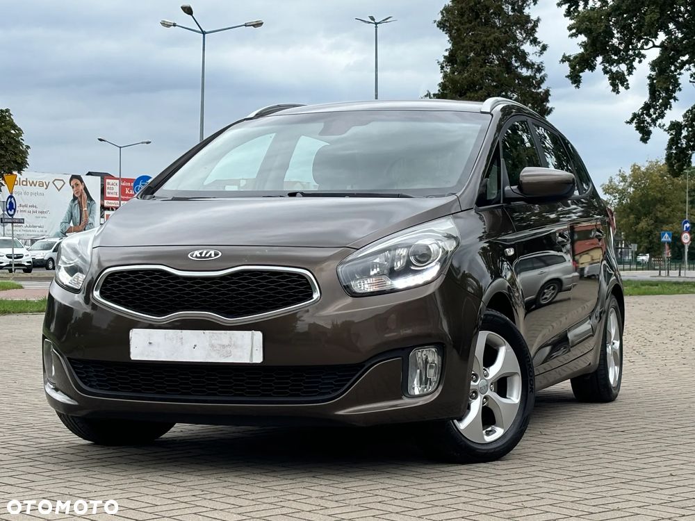 Kia Carens 1.6 GDI Attract - 1