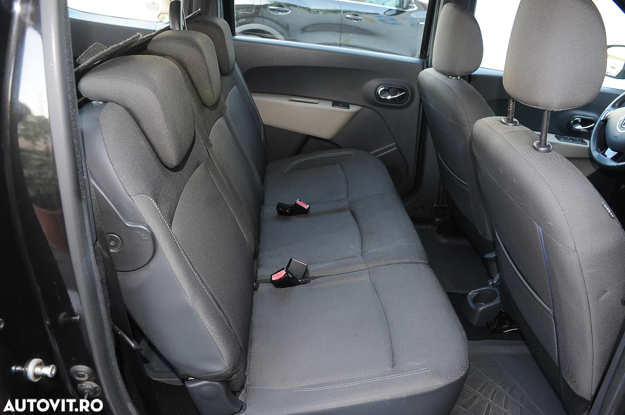 Dacia Lodgy 1.5 dCi 90 CP Ambiance - 7