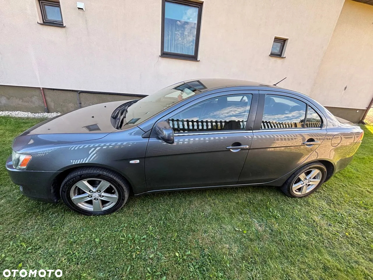 Mitsubishi Lancer 1.8 Inform - 6