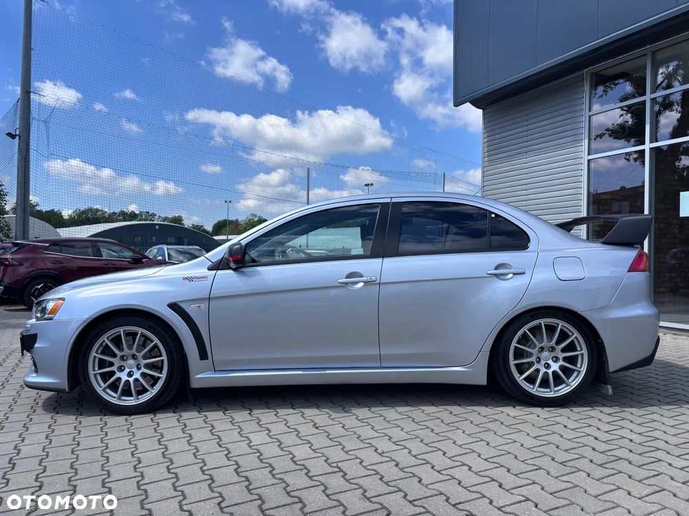 Mitsubishi Lancer Evolution GSR - 2