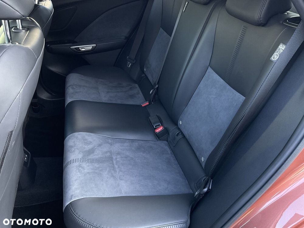 Lexus LBX 1.5 Hybrid Original Edition - 14