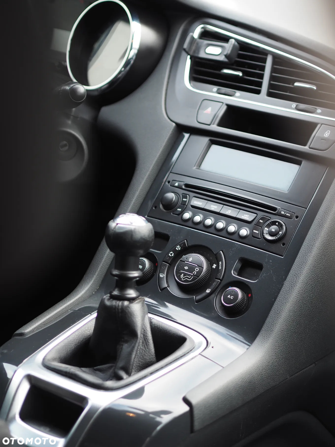 Peugeot 5008 1.6 THP Active - 16