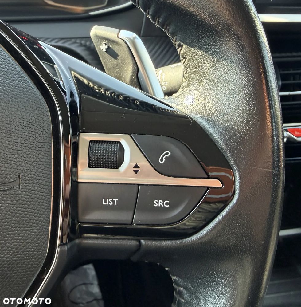 Peugeot 208 1.2 PureTech Active S&S EAT8 - 20